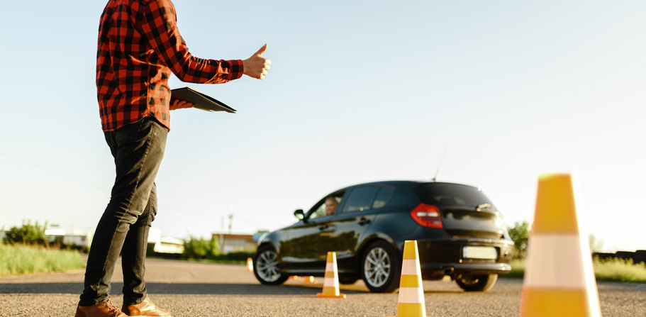 mejores ofertas para sacarse el carnet de conducir en Fuenlabrada 2025